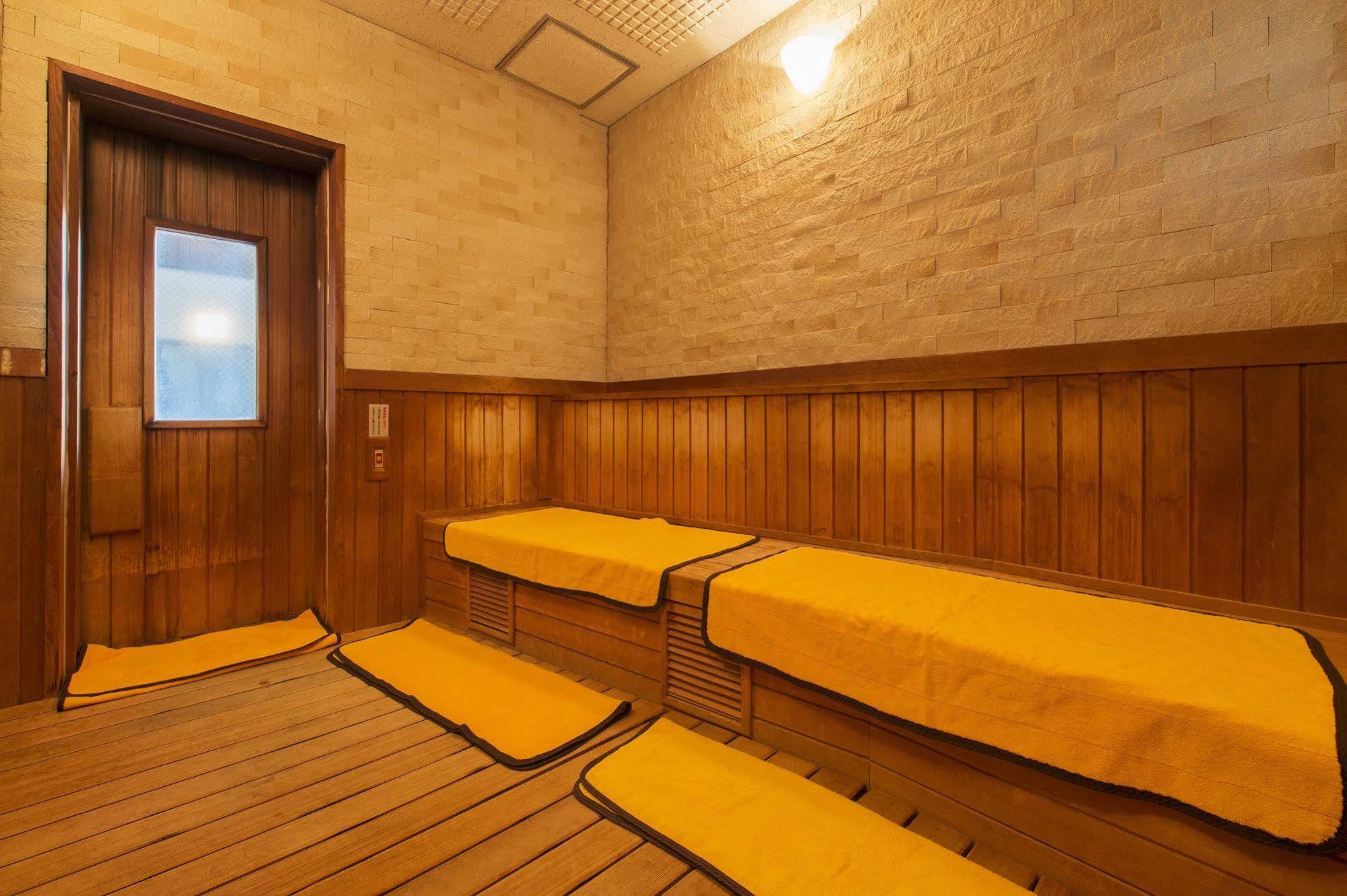 Hotel Takachiho Exteriör bild